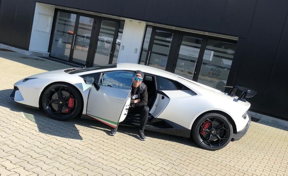 Tony Cairoli e Lamborghini, amore a quattro ruote… Tony Cairoli e Lamborghini, amore a quattro ruote…